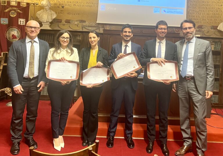 Premiazione Prof.ssa Rosanna Villani dell'Unifg al concorso "Talenti emergenti in Epatologia" presso la Società Medico-Chirurgica di Bologna.