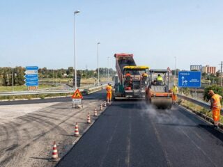 f7ded5f6-4ffe-4a2b-80f0-22da6bf5287c(3)